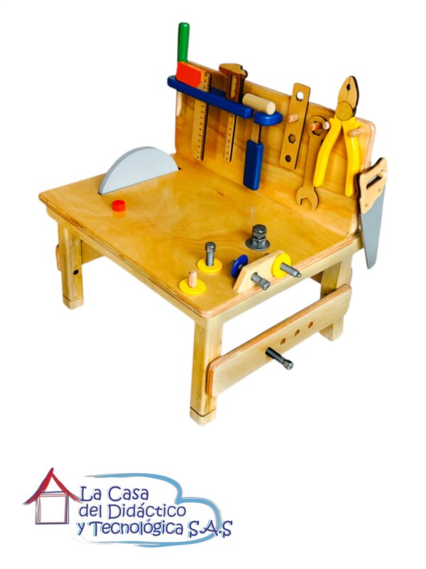 BNC_T-HERR_01_4f13c3af-a931-4754-bb86-a8a9f0d08224 Banco de Herramientas de Madera