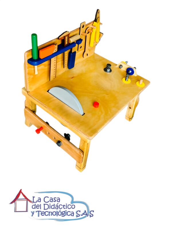 BNC_T-HERR_03_ee51809f-4a84-4005-a77c-9b3777279798 Banco de Herramientas de Madera