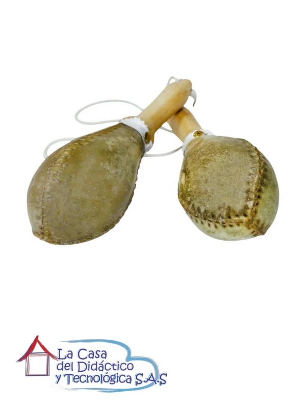 MAR_M-CUE_L_01 Par de Maracas - Cuero